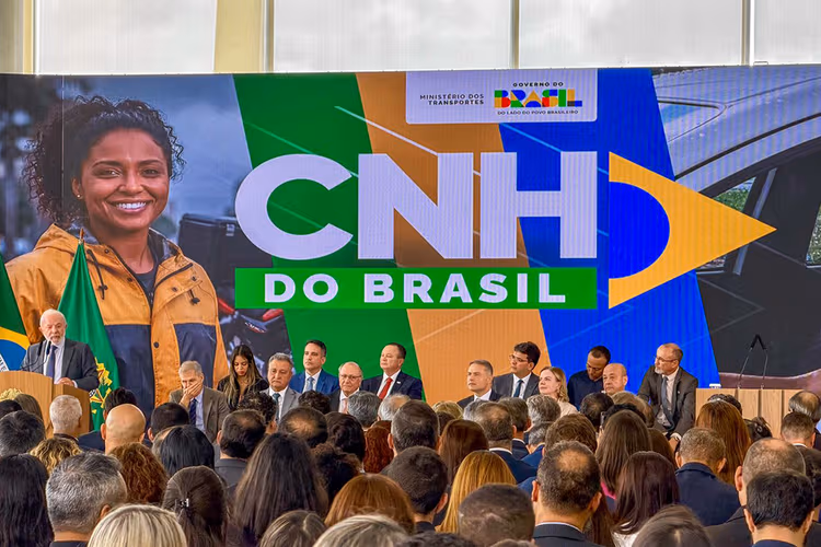 Detran participa do lançamento do CNH do Brasil